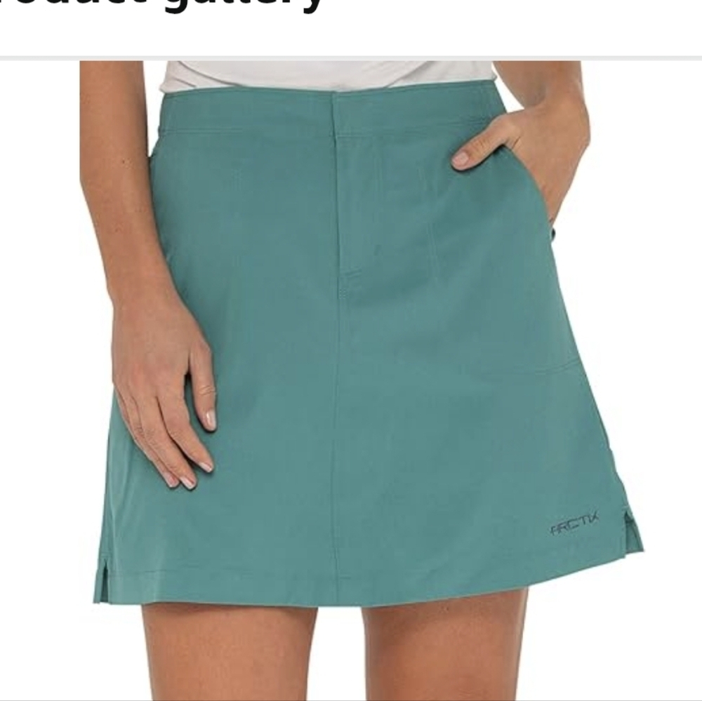 NEW / NWT Arctix Women's Mini Skirt in Teal
